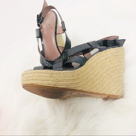 Vince Camuto Gray patent leather wedges - Picture 5 of 8